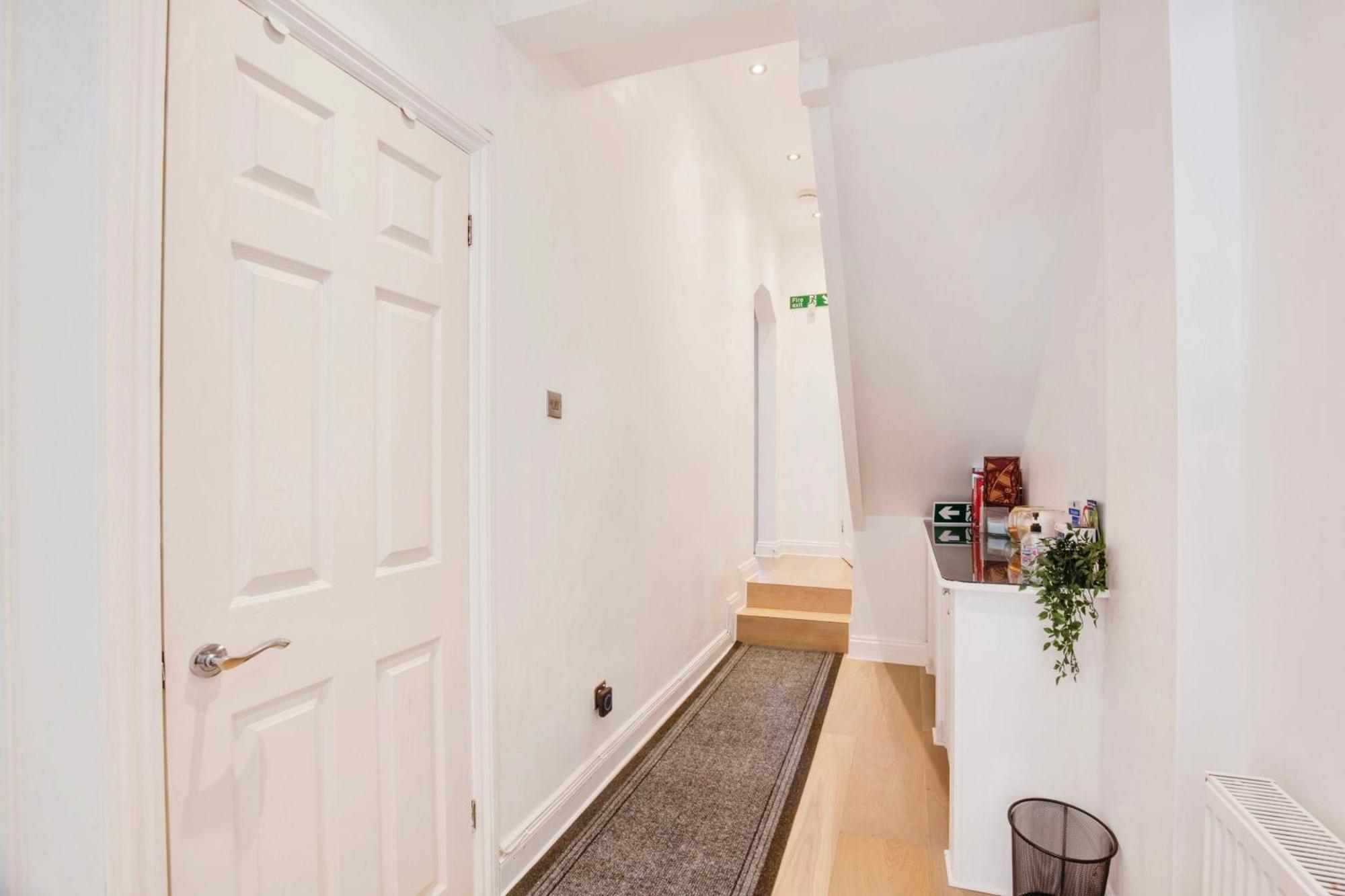 לונדון Lovely 2 Bedroom Ground Floor Flat With Garden. מראה חיצוני תמונה