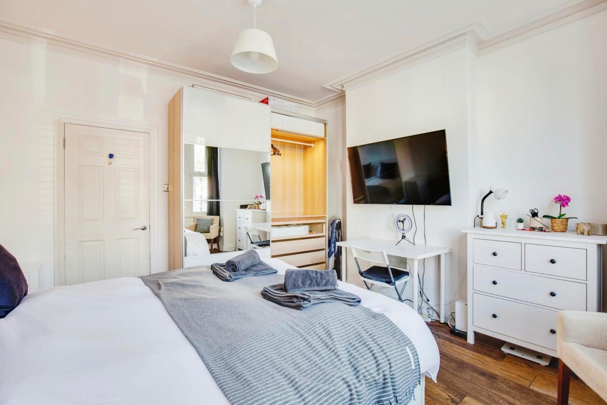 לונדון Lovely 2 Bedroom Ground Floor Flat With Garden. מראה חיצוני תמונה