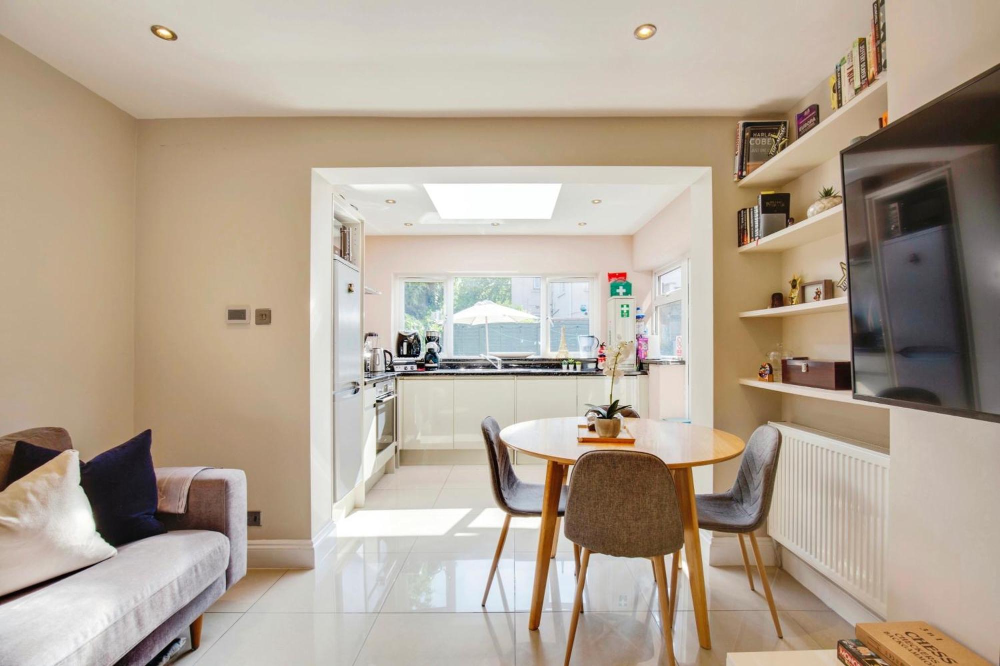 לונדון Lovely 2 Bedroom Ground Floor Flat With Garden. מראה חיצוני תמונה