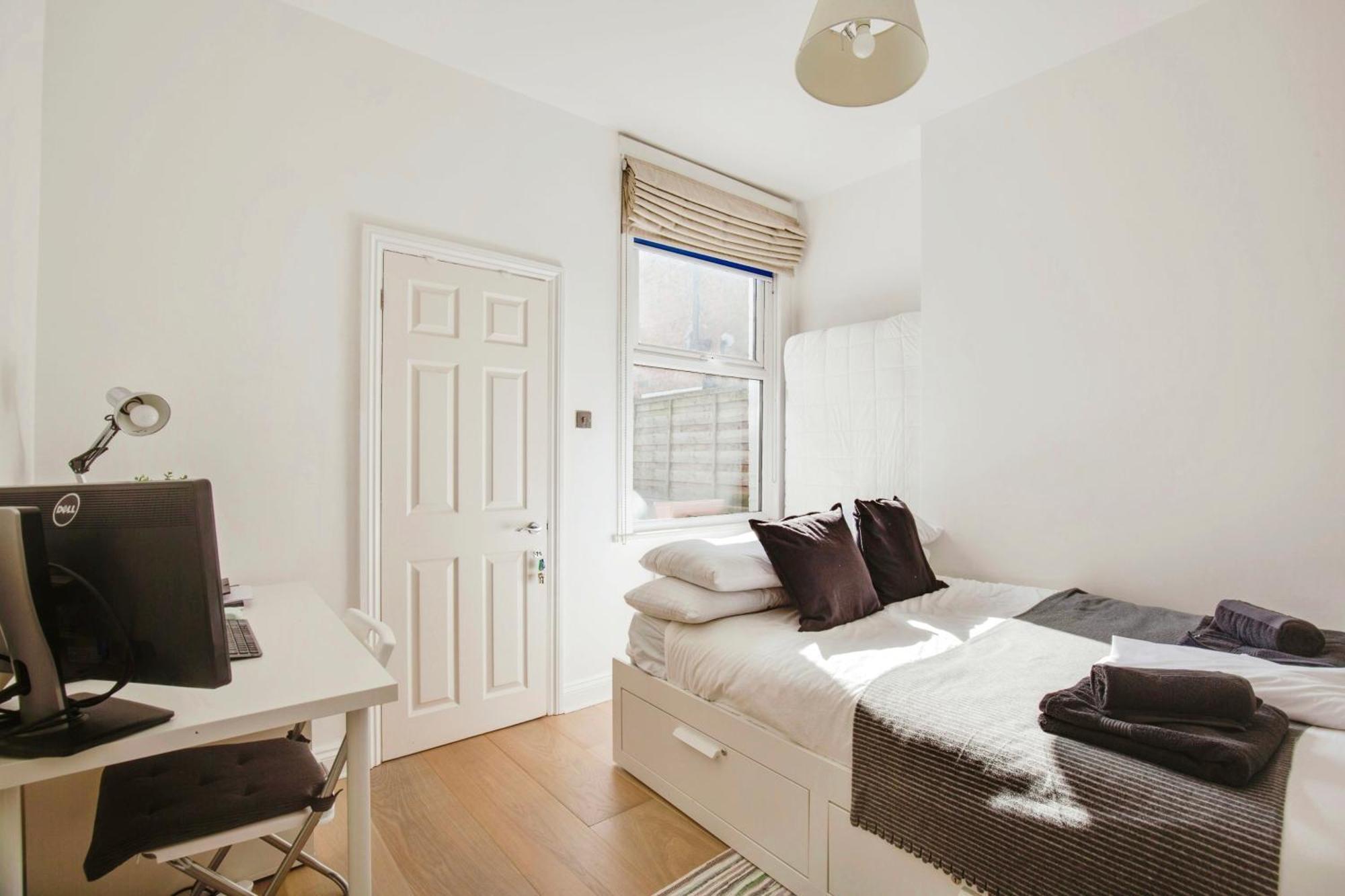 לונדון Lovely 2 Bedroom Ground Floor Flat With Garden. מראה חיצוני תמונה